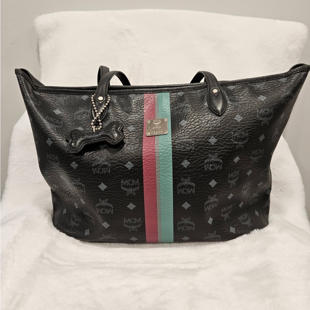 MCM tote bag in black Visetos coated canvas